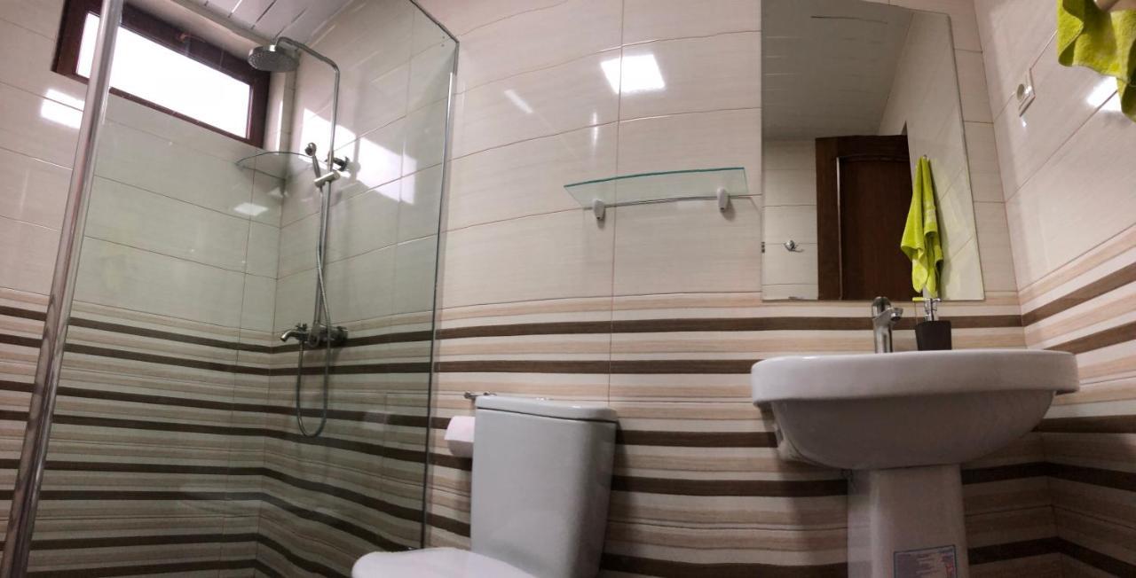 Temo Guest House 10 Batumi Kültér fotó