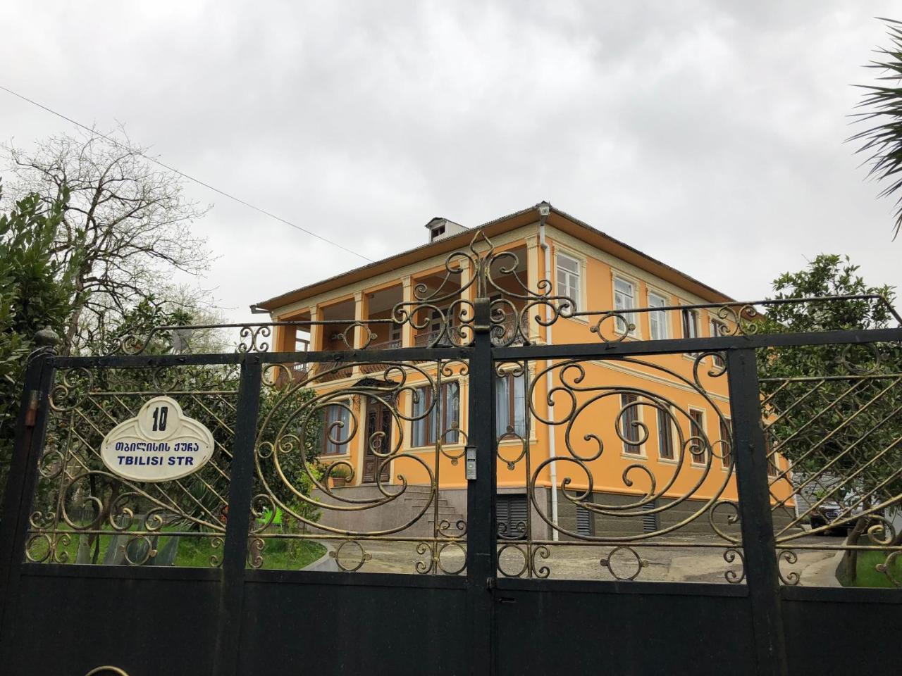 Temo Guest House 10 Batumi Kültér fotó